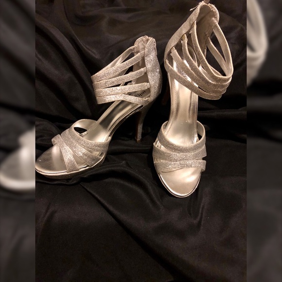 Kenneth Cole Unlisted Hour of Essence shoe  sz11 - Picture 2 of 4